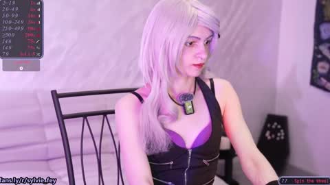 Sylvie online show from 09-17-25, 07:04