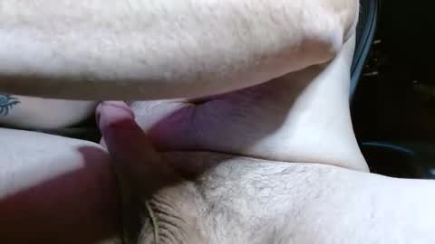 Snapshot of syn_c2c_neb chatting on 11-20-25, 04:18 Syn online show from 11-20-25, 04:18