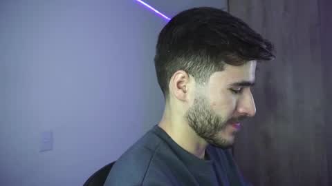 Snapshot of t0ny_wylie chatting on 12-21-24, 11:11 t0ny_wylie online show from 12-21-24, 11:11