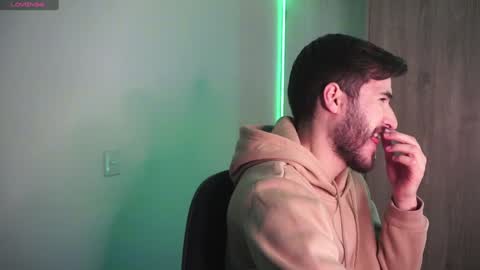 Snapshot of t0ny_wylie chatting on 01-09-25, 11:47 t0ny_wylie online show from 01-09-25, 11:47