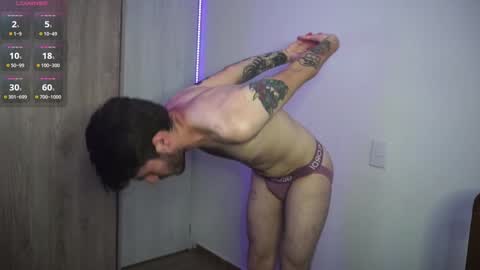 Snapshot of t0ny_wylie chatting on 01-22-25, 06:20 t0ny_wylie online show from 01-22-25, 06:20