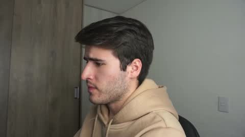 Snapshot of t0ny_wylie chatting on 02-03-25, 10:32 t0ny_wylie online show from 02-03-25, 10:32