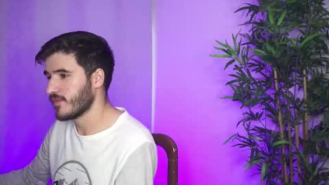 Snapshot of t0ny_wylie chatting on 10-03-25, 12:02 t0ny_wylie online show from 10-03-25, 12:02