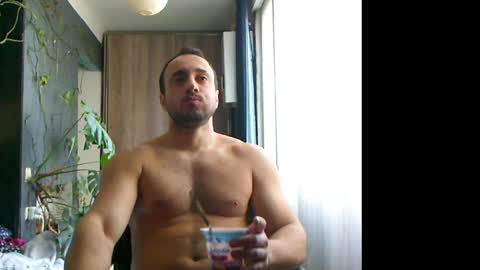 Snapshot of t_huracane chatting on 02-12-26, 08:42 Huracane online show from 02-12-26, 08:42