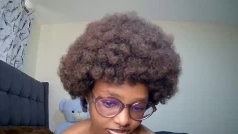 Snapshot of t_okyo chatting on 12-14-24, 07:29 TOKYO online show from 12-14-24, 07:29