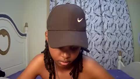 Snapshot of t_okyo chatting on 03-03-25, 08:49 TOKYO online show from 03-03-25, 08:49