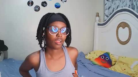 Snapshot of t_okyo chatting on 10-30-25, 04:08 TOKYO online show from 10-30-25, 04:08