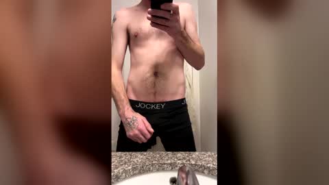 Snapshot of t_whatuwant chatting on 12-16-25, 08:03 t_whatuwant online show from 12-16-25, 08:03