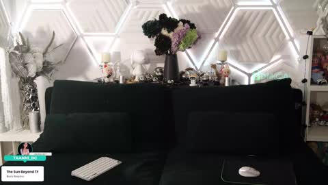 Snapshot of taanni_bc chatting on 02-28-26, 09:27 TAANNI online show from 02-28-26, 09:27