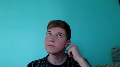 collegetwinkboi online show from 12-17-25, 04:13