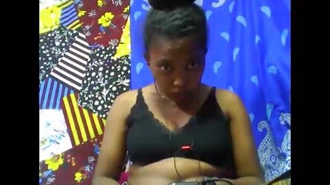 tahiriniah online show from 11-07-25, 04:01