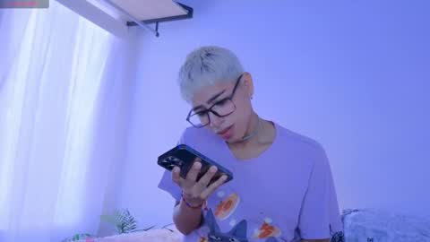 Snapshot of taichi_bluy chatting on 09-18-25, 08:11 taichi online show from 09-18-25, 08:11