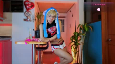 taichi online show from 12-19-25, 06:20