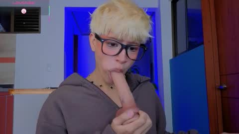 taichi online show from 02-07-26, 01:15