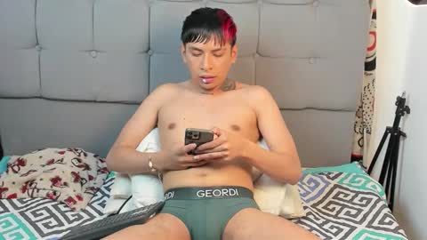 tailor online show from 11-11-25, 03:56