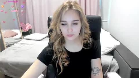 Taisia online show from 02-25-26, 09:08