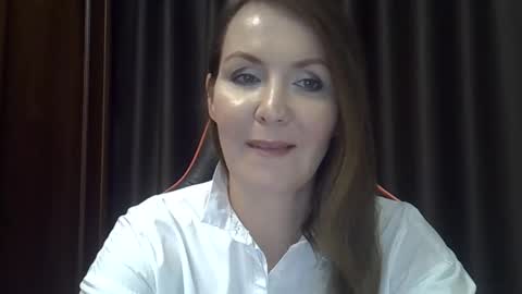 Snapshot of taisialucky77 chatting on 10-11-25, 07:45 taisialucky77 online show from 10-11-25, 07:45