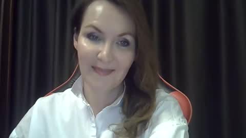 Snapshot of taisialucky77 chatting on 12-15-25, 05:39 taisialucky77 online show from 12-15-25, 05:39