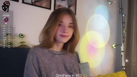 Mia online show from 02-08-26, 01:31