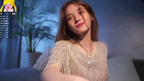 Mia online show from 04-06-26, 04:46