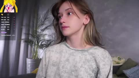 Mia online show from 04-17-26, 01:08