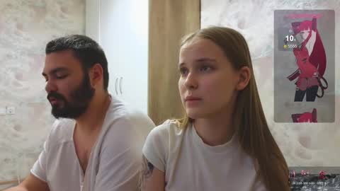 taiti_fox_cub online show from 10-22-25, 05:45