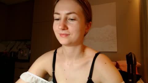  Kira  online show from 01-14-25, 12:14