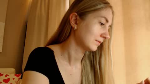  Kira  online show from 03-03-25, 12:37