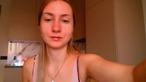  Kira  online show from 12-16-25, 06:18