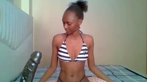 talisha smiles online show from 04-12-26, 11:48