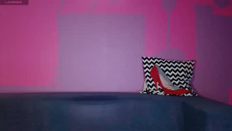 Snapshot of tallso chatting on 09-14-25, 11:31 Tallso online show from 09-14-25, 11:31