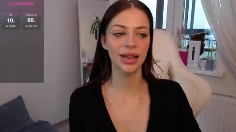 Daria Promisess online show from 11-25-25, 05:07