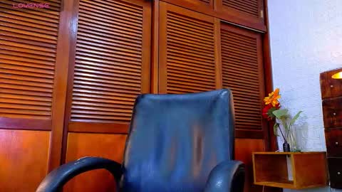    online show from 10-29-25, 10:06