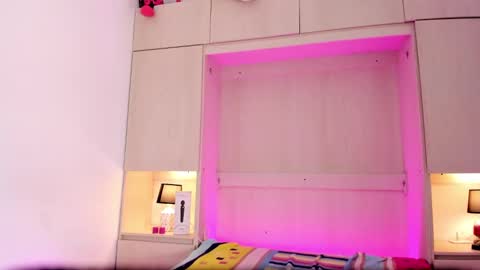 Tami online show from 02-12-25, 03:05