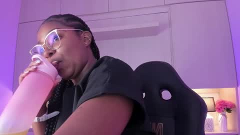 Tami online show from 09-30-25, 07:52