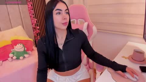 Tammy online show from 11-21-25, 04:38