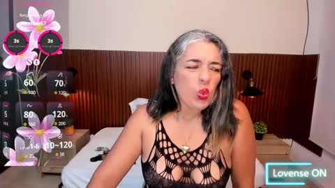 Snapshot of tammylynn45 chatting on 09-21-25, 08:21 Tammy Lynn online show from 09-21-25, 08:21