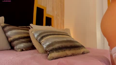 Tamy online show from 01-10-25, 01:53