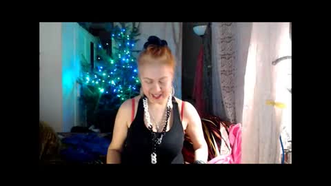Milena online show from 01-01-25, 01:16