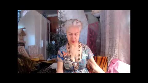 Milena online show from 10-16-25, 05:19