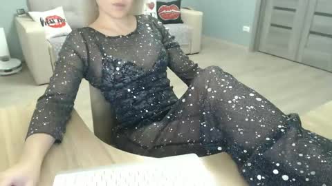 tangiblen online show from 12-06-24, 11:11