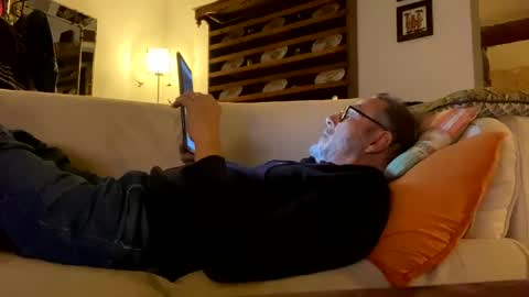 Dominique online show from 01-08-25, 06:20