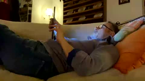 Dominique online show from 02-13-25, 09:27