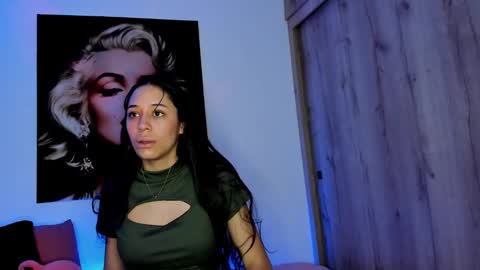 tania06 online show from 10-04-25, 11:19