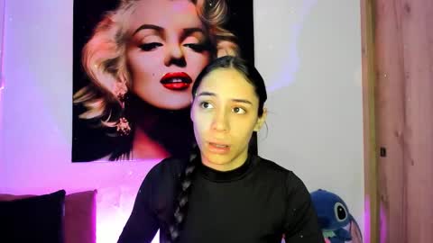 tania06 online show from 11-17-25, 01:17