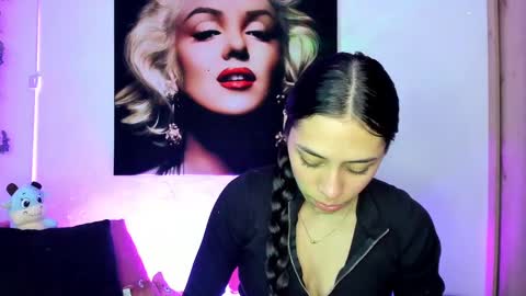 tania06 online show from 11-20-25, 01:33