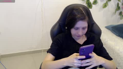 Tania  online show from 01-04-25, 02:25