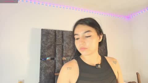 Snapshot of taniamilan chatting on 09-27-25, 11:15 Tania online show from 09-27-25, 11:15