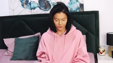 Snapshot of taniyagrey chatting on 12-13-24, 08:30 tanyaGrey online show from 12-13-24, 08:30