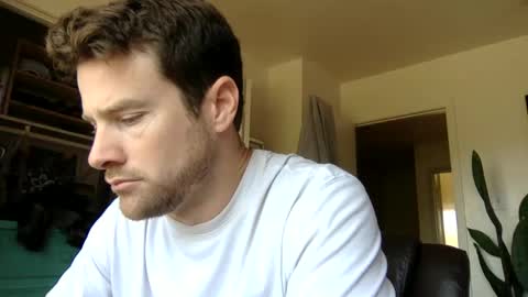 Dr. Love online show from 02-16-25, 06:21